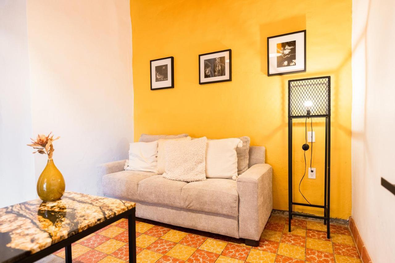 فندق Casa I. Madero تابالبا المظهر الخارجي الصورة